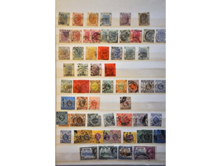 collection 1840-1987 and some Commonwealth including Hongkong in Davo album, 3 stockbooks and folder 