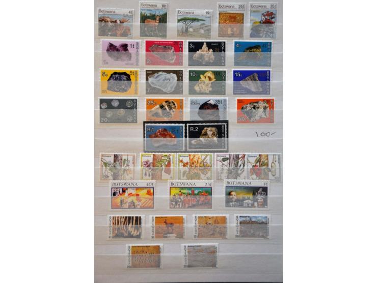 collection 1966-1998 ** including better topical sets and sheets in stockbook
