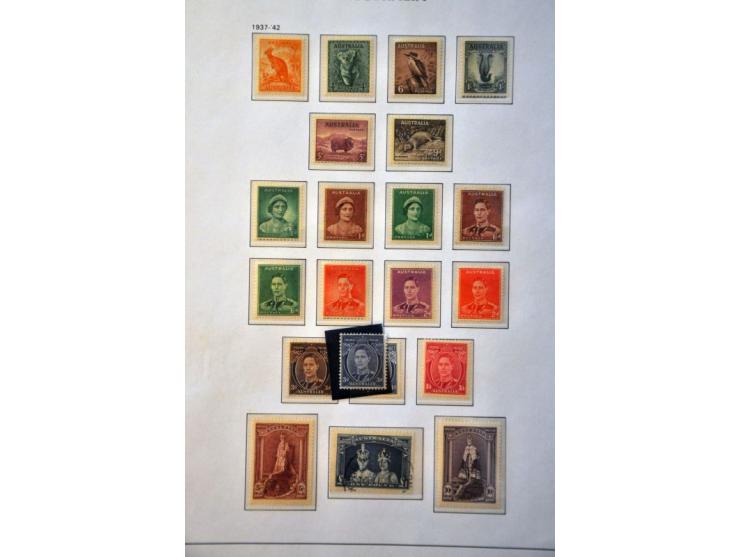 and Australia collection 1878-1998 from 1967 mostly ** in 2 Stanley Gibbons and 1 Davo albums