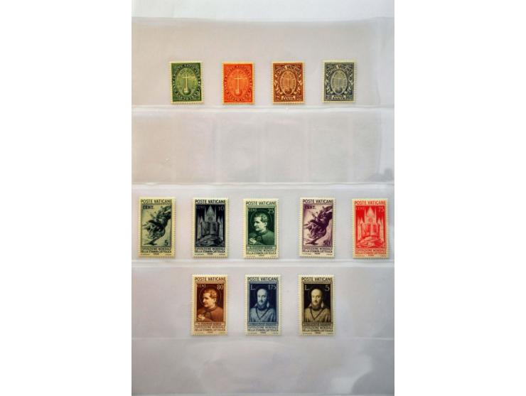 collection 1929-2008 collected both ** and used with many better sets and stamps in 4 Lindner ring binders