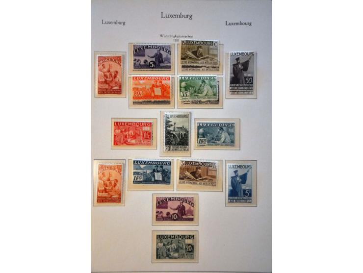 collection 1852-1973 mainly */** with better material including Intellectuals and minisheet no. 1 in KaBe binder