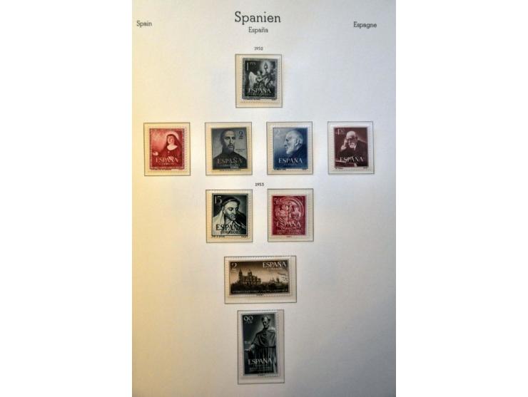 collection 1940-2000 mainly ** with better series and sets including Mi. 841-857A *, 948-949 *, 975-982 **, 1019-1020 ** etc.