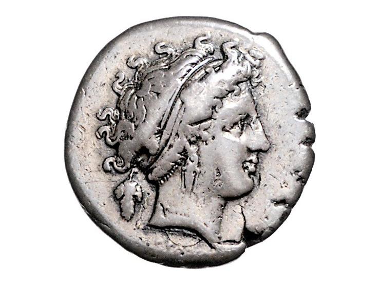 Griekse munten Campania, Neapolis (Naples), Nomos Stater (Didrachm) ca. 350-323 BC, AR 20 mm, 7.12 g. - Obv: Head of nymph ri
