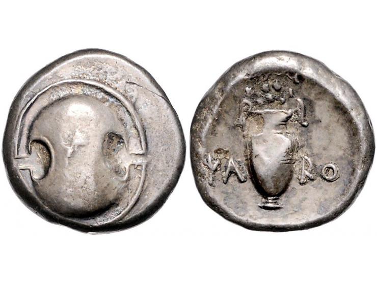 Griekse munten Illyria, Thebes, Stater, AR 12.13 g. - Obv: Boeotian shield, Rev. ΥΑ - ΒΟ Amphora. EF-