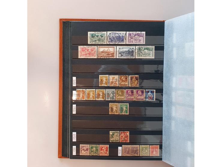 collection 1851- 2010 mainly used  with better sets (Pax *) and miniature sheets in 2 stockbooks