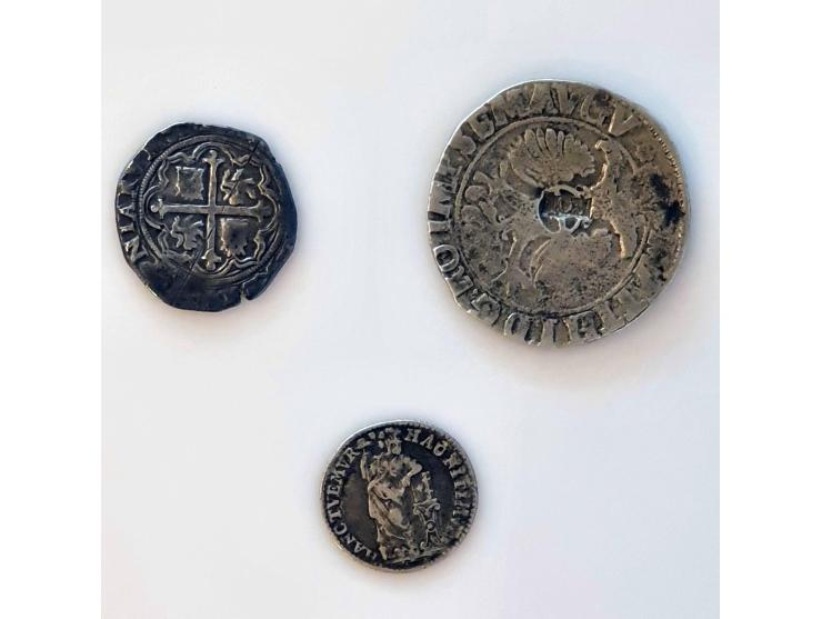Kampen, florijn van 28 stuivers 1686, rechthoekig ingestempeld HOL (FR, instempeling ZF+), toegevoegd muntmeesterpenning 1758