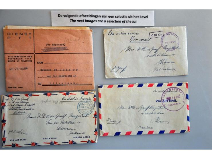 30 poststukken 1945-1948 naar Nederland (alle enveloppen MET INHOUD), groen, violet en zwart Mariniers Postkantoor Soerabaja,
