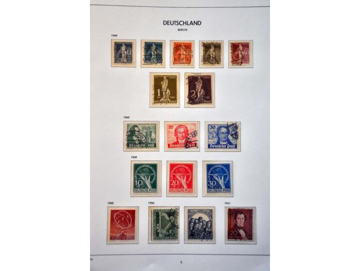 collection 1948-1990 used and */** complete including Mi. no. 33 used signed by Schlegel, miniature sheet no. 1 etc. in Davo 