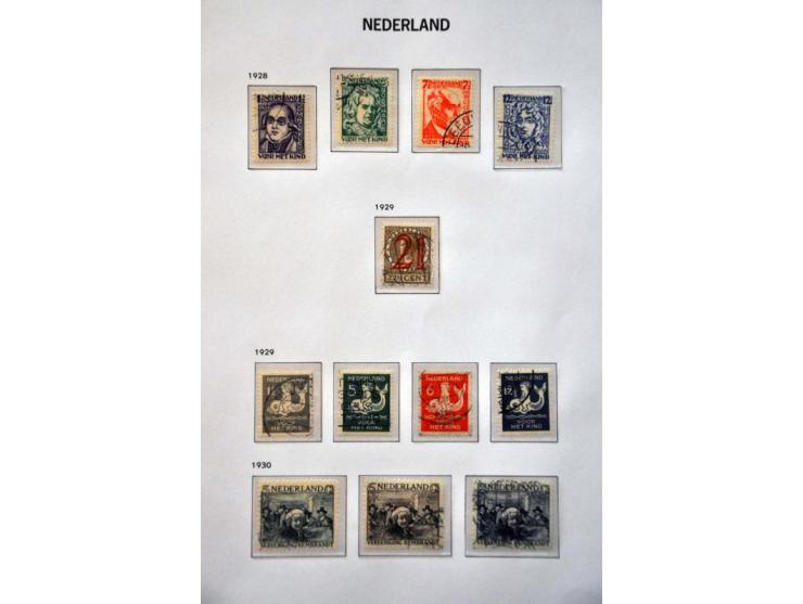 collectie 1852-2015 gestempeld en later ** nominaal ca. EUR850, NL1 (ca. 420x), internationaal (ca. 60x), kerst (ca. 110x) in