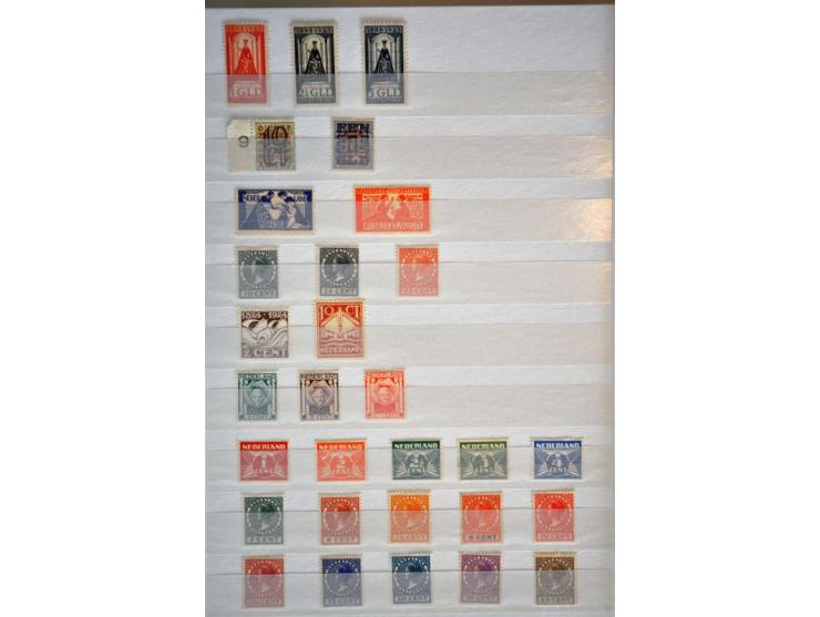 collectie 1852-1940 (*) */** in gemengde kwaliteit met o.a. nrs. 1, 5, 13-22, 48-49, 50-76, 61b, 130-131 en Back of the Book 
