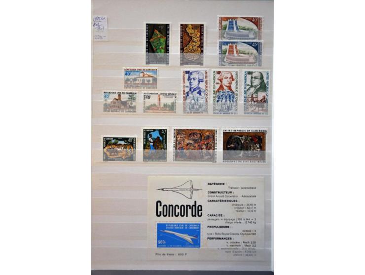 collection 1897- 2011 including German and English occupation, imperf, proofs, better sets (Mi. 802-803 **), etc. in 2 stockb