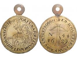 Historiepenningen 's-Hertogenbosch, 1689, Voetboogschutters nr.44, messing met aangezet oog, 49,2mm ZF
