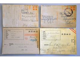 4 kampkaarten, 2 Japanse veldpostkaarten verzonden naar Nederland (1 ex. uit Singapore) en 2 postale documenten