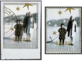 Decemberzegel 2004 EUR 0,29 op fragment met sterk verschoven kleur grijs (dubbele personen) met certificaat NVPH 2008