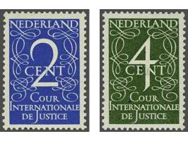 Cour Internationale de Justice 2 cent blauw en 4 cent olijfgroen met certificaten Dr. Louis 1980 en Muis 2006, cat.w. 750