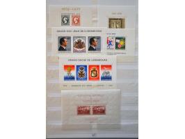 collectie * en gestempeld op albumbladen