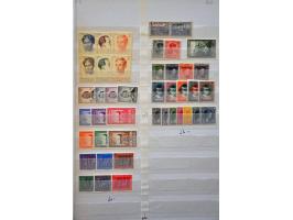 collectie * en gestempeld op albumbladen