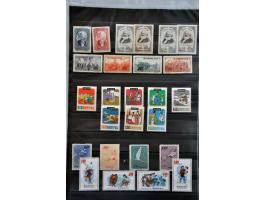 Peoples Republic, mostly mint including Mi. nrs. 330-334 (30 sets), block Mi. nr. 5 used and some Taiwan in binder