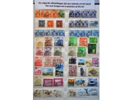 including Peoples Republic and Taiwan in 4 stockbooks