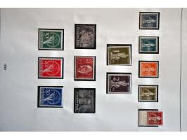 nagenoeg complete collectie ** w.b. zwarte opdrukken, rode opdrukken, Von Stephan en Währungsgeschädigte-blok alle gesigneerd