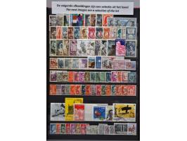 gestempeld en */** met beter materiaal w.b. Yv. nr. 33 (dun plekje) in insteekboek