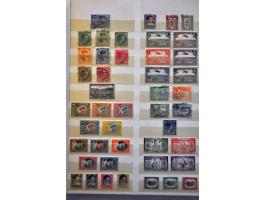collectie 1852-2000 in 2 insteekboeken