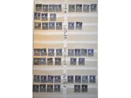 5 cent blauw en 10 cent karmijn, voorraad gestempeld deels op positie gesorteerd. Totaal ruim 2300 ex. w.b. paren, strippen, 