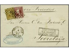 10 cent karmijn type II tanding 14 kleine gaten en 50 cent goudkleur type I tanding 12¾ x 11¾ op envelop van Amsterdam 4-4-18