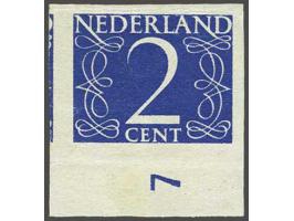 Van Krimpen 2 cent blauw met velrand met variëteit geheel ongeperforeerd, vrijwel pracht ex. (2 vouwtjes in velrand en zwart 