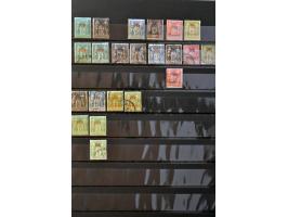 collection mainly */** starting with the classics and with many better sets, stamps and minisheets in 26 albums or stockbooks