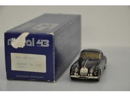Jaguar XK 150 Coupé, Metal 43 / AMR built by Laurent Tancré, 1:43, purple, Near Mint (outer carton damaged).