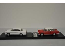 Alfa Romeo 2000 Granluce 2 porte Bertone Ginevra 1959, Klaxon/Gamma Models, 1:43, red/white, Excellent (front window bit loos