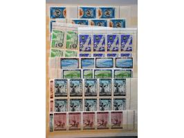 Koppenvlucht 17 oct.27 met BS van PALEMBANG op briefkaart 12½ cent naar Nijmegen met 2½ gulden koningin Wilhelmina voor lucht