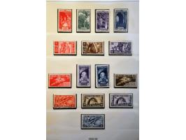 Luchtpost divers w.b. ELTA kaarten, 2 briefstukjes met van der Hoopstempels (o.a. op 131), luchtpostvignetten jaren '20/'30 e
