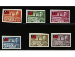 10 cent karmijnroze plaat VII pos. 94 en 15 cent oranje pos. 84-85 in paar op briefomslag op vouwbrief van Rotterdam 20-1-186
