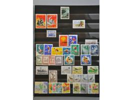 25 cent lila en zwart met certificaat Vleeming 2019: Minimaal bruin tandpuntje, overigens fris zegel, goed getand, cat.w. 520
