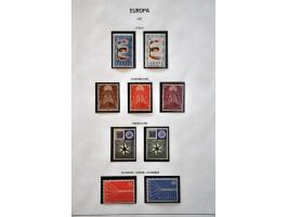 collection */** from 1956 onwards up to 2011 including co-runners, face value etc. in 5 Davo albums and envelope in box&nbsp;