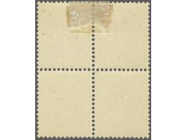 10 cent lichtrood met plaatfout grote diagonale kras tussen T en Z van postzegel, in blok van 4 (plakker op de bovenste 2 pos