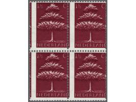 Driekronenboom 1½ cent purper met variëteit verschoven perforatie in blok van 4