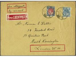 Rood/wit etiket KLM per LUCHTPOST op luchtpost envelop met 12½ en 15 cent bontkraag (15 cent luchtrecht en 12½ cent port) van